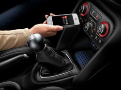 Беспроводная зарядка смартфонов в автомобилях
