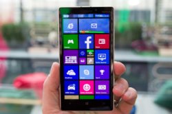   Nokia Lumia 930   - 